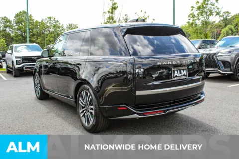 More photos of 2025 Land Rover Range Rover SE at ALM Mall of Georgia, GA