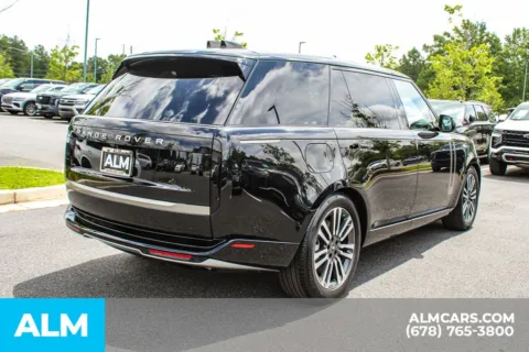 More photos of 2025 Land Rover Range Rover SE at ALM Mall of Georgia, GA