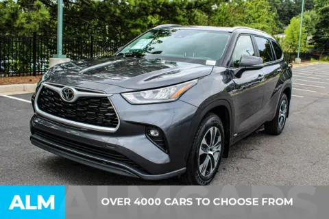 Photos of 2025 Toyota Highlander Hybrid XLE for sale in Buford, GA at ALM Mall of Georgia