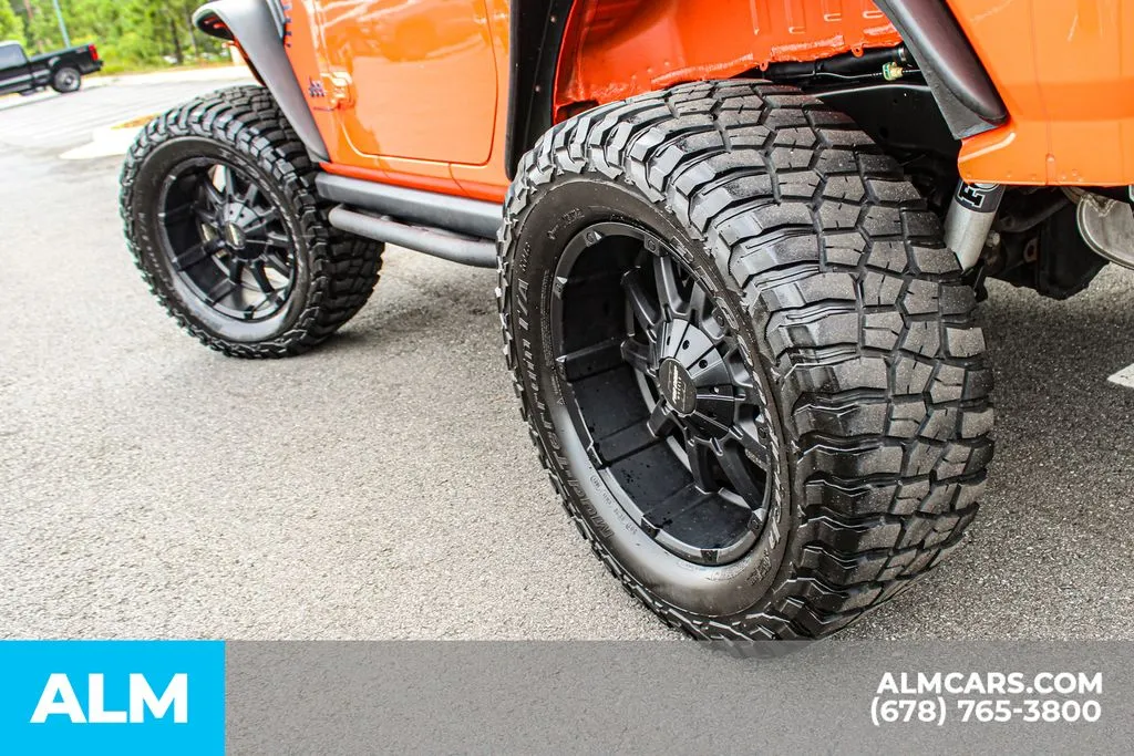 Jeep Wrangler photo 14