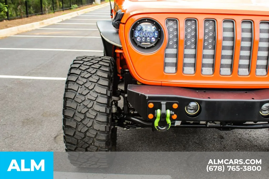 Jeep Wrangler photo 11