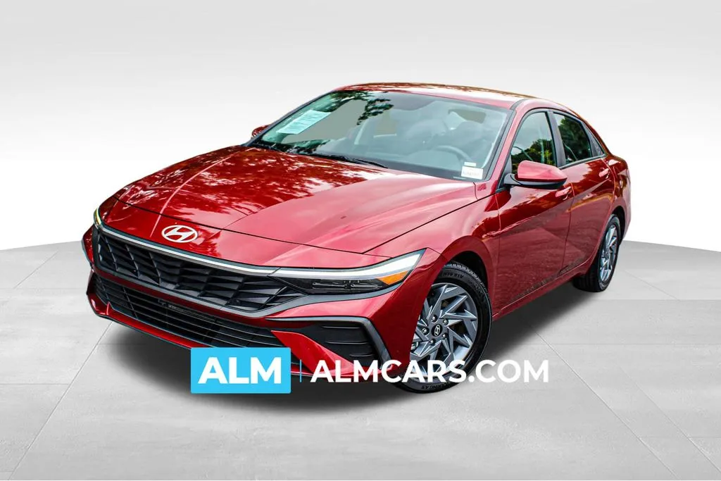 Red 2024 Hyundai Elantra SEL for sale in Buford, GA
