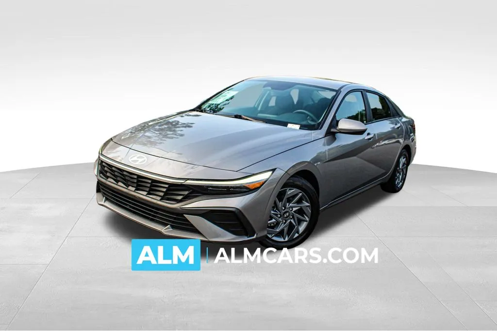Gray 2024 Hyundai Elantra SEL for sale in Buford, GA
