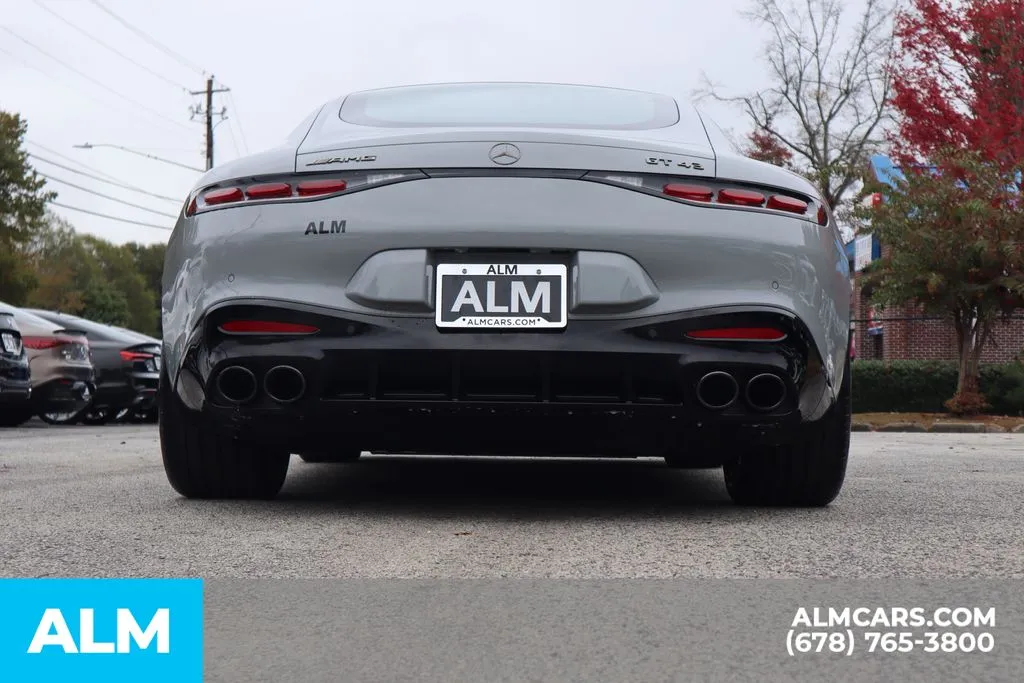 2025 Mercedes-Benz AMG GT Coupe 43 - Photo 6