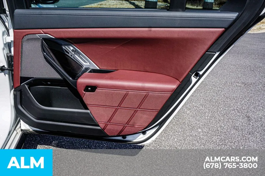 2025 BMW i7 50 - Photo 63