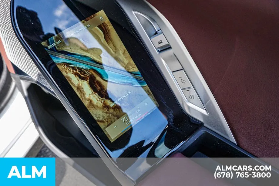 2025 BMW i7 50 - Photo 64
