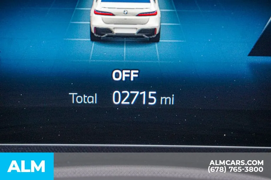 2025 BMW i7 50 - Photo 65