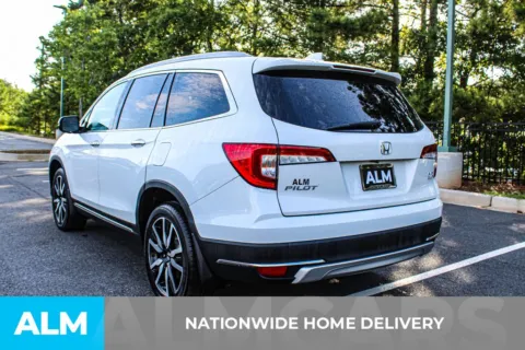 More photos of 2021 Honda Pilot Elite at ALM Mall of Georgia, GA