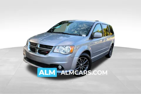 Silver 2017 Dodge Grand Caravan SXT for sale in Buford, GA