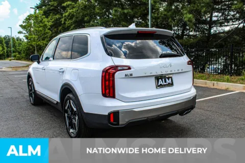 More photos of 2025 Kia Telluride S at ALM Mall of Georgia, GA