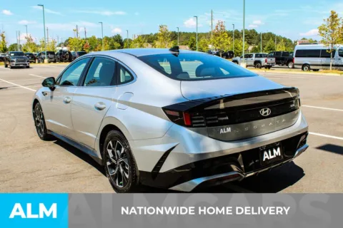 More photos of 2025 Hyundai Sonata SEL at ALM Mall of Georgia, GA