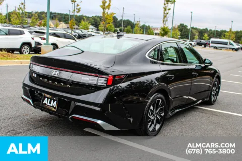 More photos of 2025 Hyundai Sonata SEL at ALM Mall of Georgia, GA
