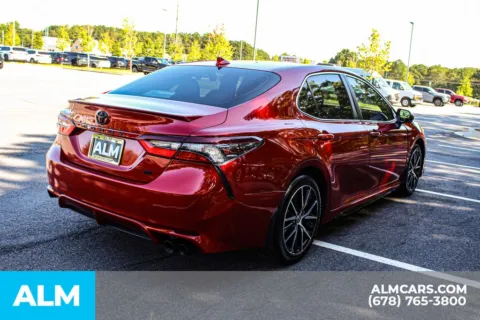 More photos of 2024 Toyota Camry SE at ALM Mall of Georgia, GA