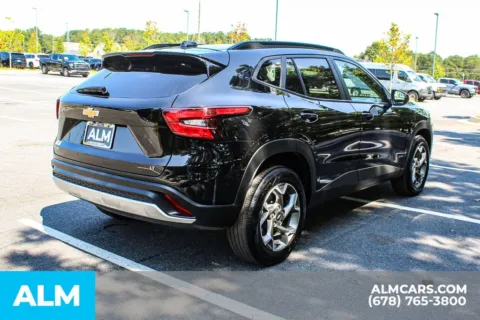 More photos of 2025 Chevrolet Trax LT at ALM Mall of Georgia, GA