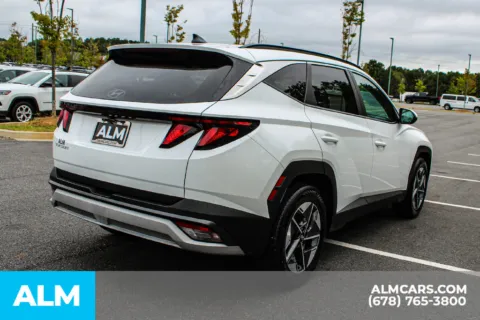 More photos of 2025 Hyundai Tucson SEL at ALM Mall of Georgia, GA