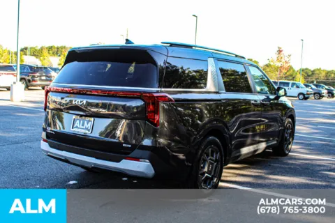 More photos of 2025 Kia Carnival Hybrid EX at ALM Mall of Georgia, GA