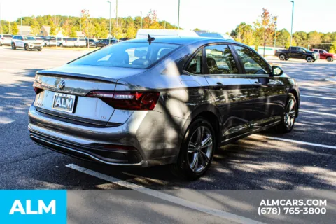 More photos of 2024 Volkswagen Jetta 1.5T SE at ALM Mall of Georgia, GA