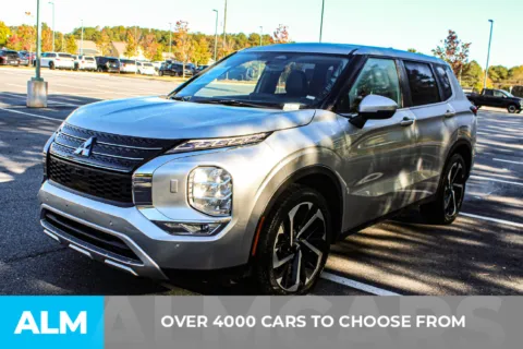 Photos of 2024 Mitsubishi Outlander SE Black Edition w/Pano Roof for sale in Buford, GA at ALM Mall of Georgia