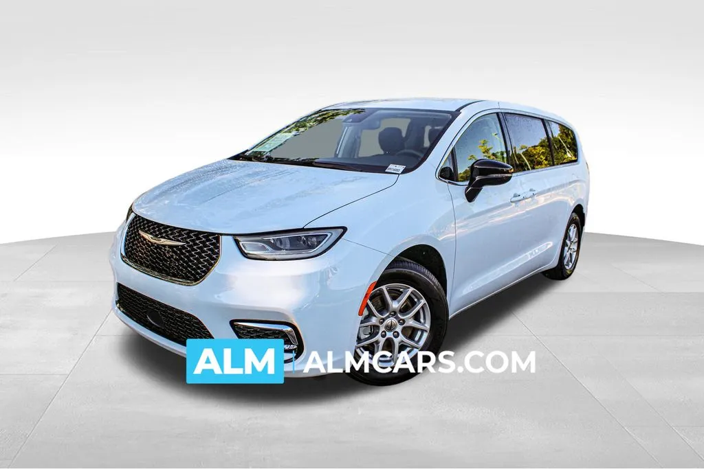 White 2024 Chrysler Pacifica Touring L for sale in Buford, GA