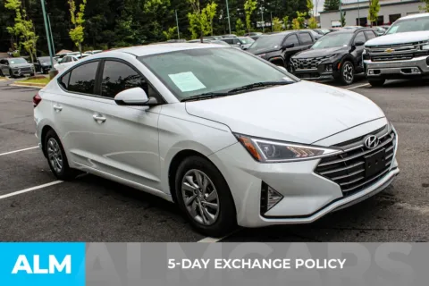 More photos of 2019 Hyundai Elantra SE at ALM Mall of Georgia, GA