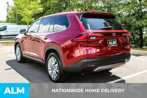 More photos of 2024 Toyota Grand Highlander Platinum at ALM Mall of Georgia, GA