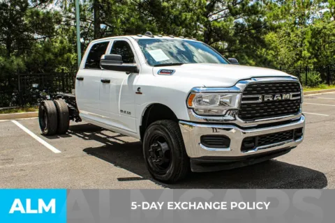 More photos of 2022 Ram 3500 Tradesman at ALM Mall of Georgia, GA