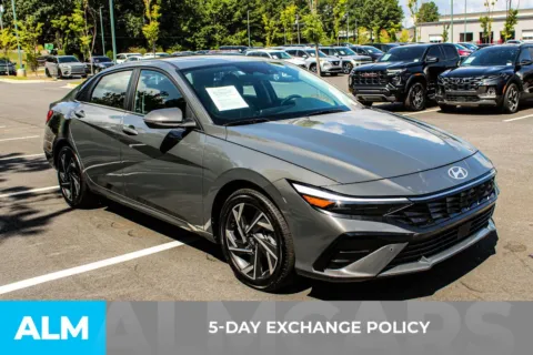 More photos of 2024 Hyundai Elantra Hybrid Limited at ALM Mall of Georgia, GA