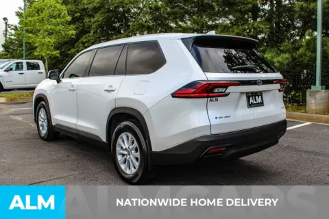 More photos of 2025 Toyota Grand Highlander Hybrid XLE at ALM Mall of Georgia, GA