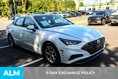 More photos of 2023 Hyundai Sonata SEL at ALM Mall of Georgia, GA