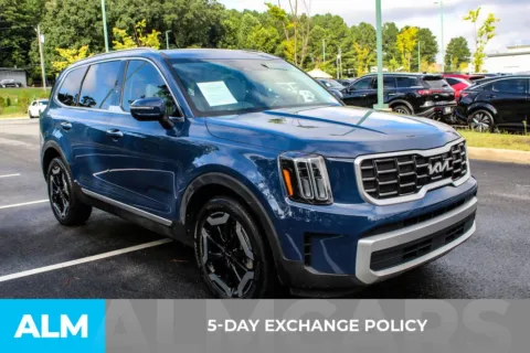 More photos of 2023 Kia Telluride S at ALM Mall of Georgia, GA