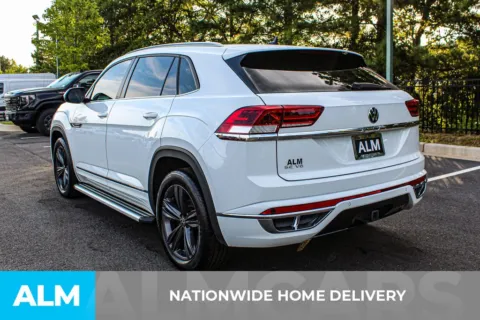 More photos of 2021 Volkswagen Atlas Cross Sport 3.6L V6 SE w/Technology R-Line at ALM Mall of Georgia, GA