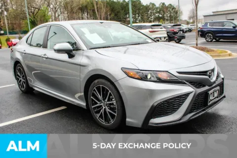 More photos of 2023 Toyota Camry SE at ALM Mall of Georgia, GA