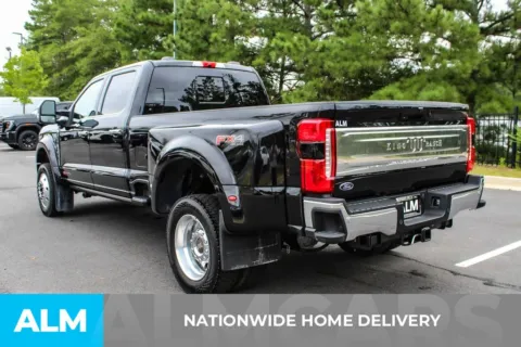 More photos of 2025 Ford F-450SD King Ranch at ALM Mall of Georgia, GA