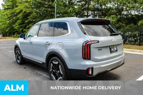 More photos of 2023 Kia Telluride EX at ALM Mall of Georgia, GA