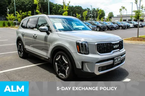 More photos of 2023 Kia Telluride EX at ALM Mall of Georgia, GA