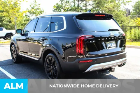 More photos of 2021 Kia Telluride EX at ALM Mall of Georgia, GA