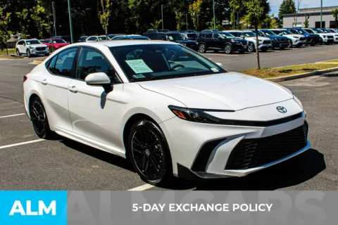 More photos of 2025 Toyota Camry SE at ALM Mall of Georgia, GA