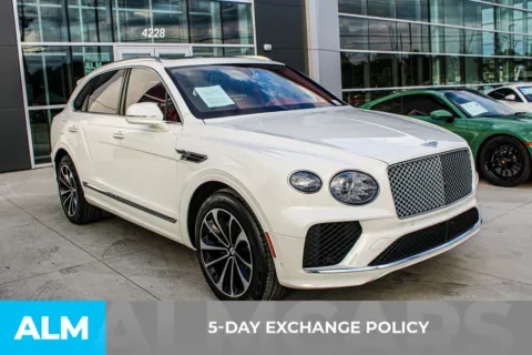 More photos of 2023 Bentley Bentayga V8 at ALM Mall of Georgia, GA