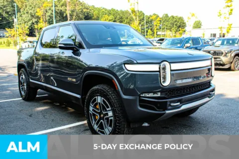 More photos of 2022 Rivian R1T Launch Edition at ALM Mall of Georgia, GA