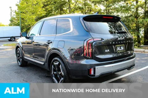 More photos of 2024 Kia Telluride EX at ALM Mall of Georgia, GA