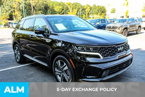 More photos of 2022 Kia Sorento Plug-In Hybrid SX Prestige at ALM Mall of Georgia, GA