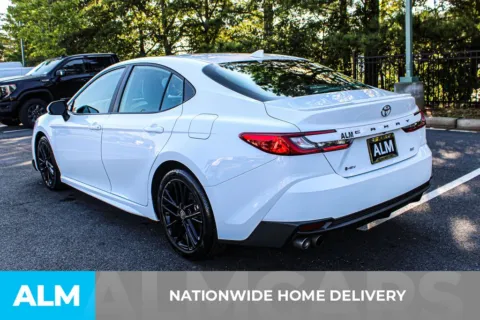 More photos of 2025 Toyota Camry SE at ALM Mall of Georgia, GA