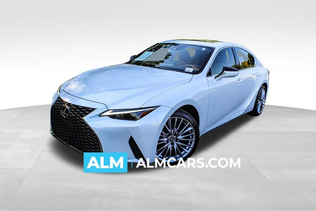 2024 Lexus IS 300's photo