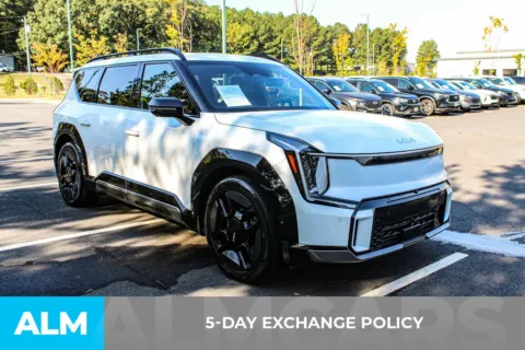 More photos of 2024 Kia EV9 GT-Line at ALM Mall of Georgia, GA