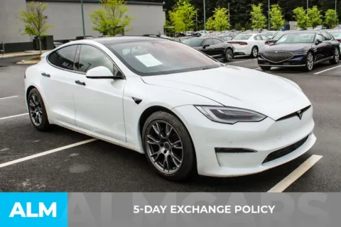 More photos of 2022 Tesla Model S at ALM Mall of Georgia, GA