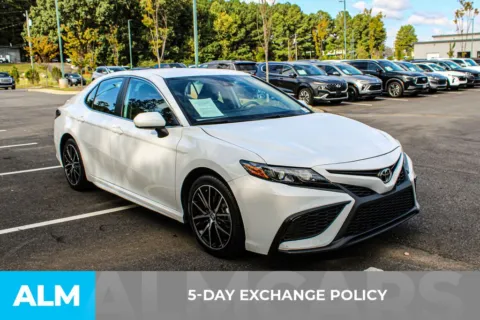 More photos of 2024 Toyota Camry SE at ALM Mall of Georgia, GA