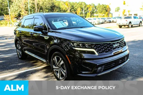 More photos of 2022 Kia Sorento Plug-In Hybrid SX at ALM Mall of Georgia, GA