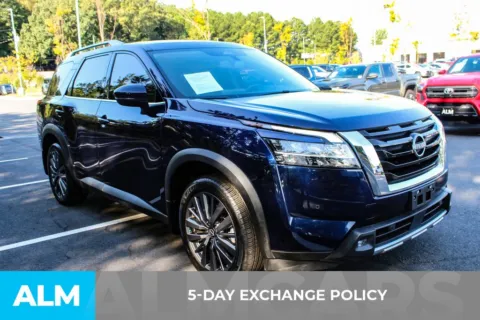 More photos of 2022 Nissan Pathfinder SL at ALM Mall of Georgia, GA
