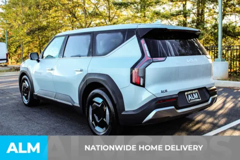 More photos of 2024 Kia EV9 Light Long Range at ALM Mall of Georgia, GA