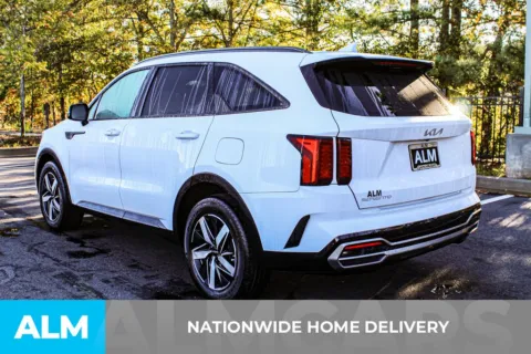 More photos of 2023 Kia Sorento S at ALM Mall of Georgia, GA